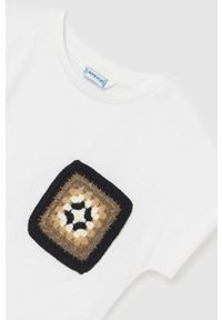 Mayoral t-shirt dziecięcy kolor beżowy. Okazja: na co dzień. Kolor: beżowy. Wzór: aplikacja. Styl: casual #3