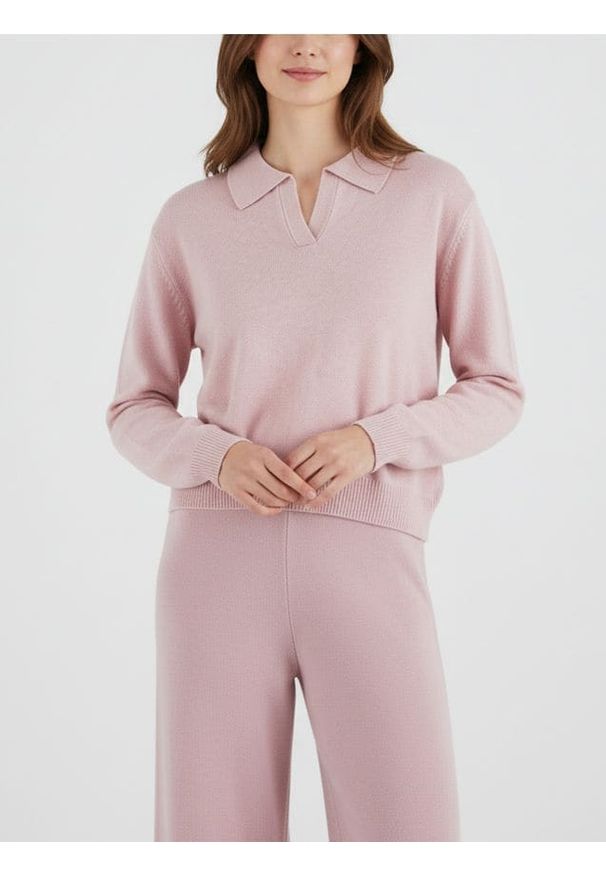 Sinsay - Gładki sweter z kołnierzem - różowy. Kolor: różowy. Wzór: gładki