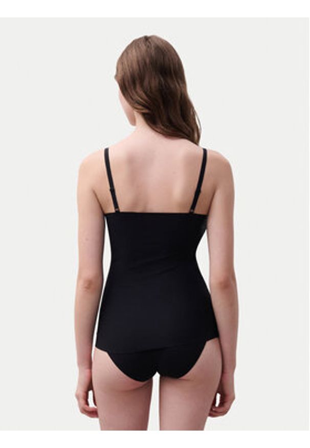 Chantelle Top Soft Stretch C10620 Czarny Slim Fit. Kolor: czarny. Materiał: syntetyk