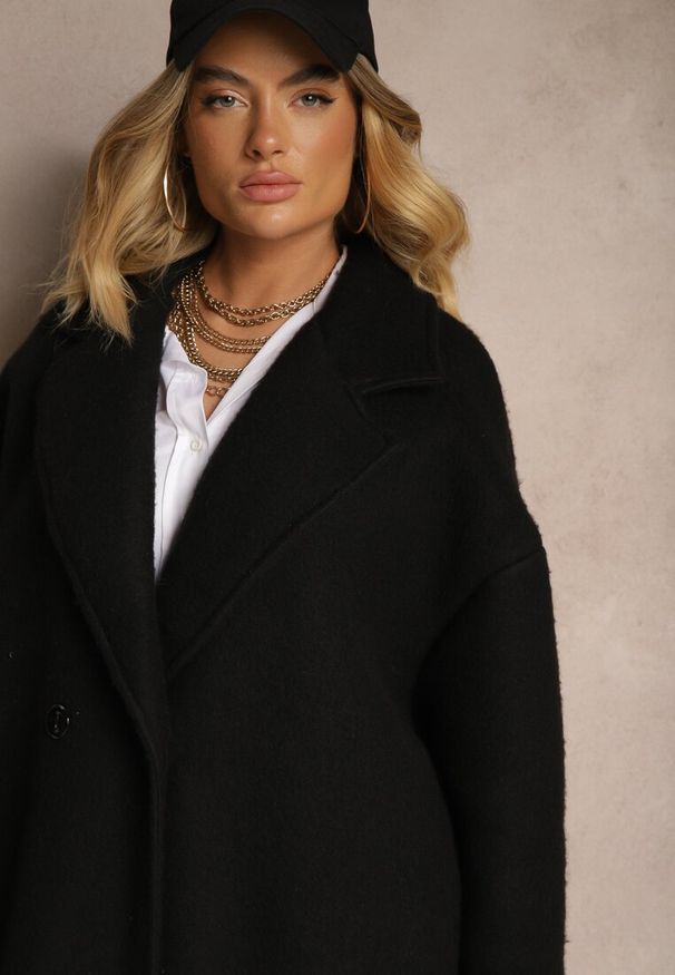 Renee - Czarny Długi Płaszcz Jednorzędowy o Kroju Oversize Vlekoma. Kolor: czarny. Materiał: poliester, tkanina, wełna. Długość: długie. Sezon: jesień, wiosna. Styl: elegancki