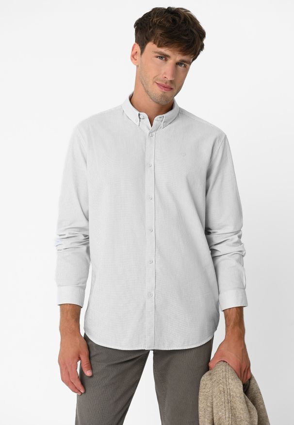 Volcano - Koszula casual K-HORAS. Okazja: na co dzień. Typ kołnierza: button down. Kolor: beżowy. Materiał: bawełna, materiał. Wzór: gładki. Styl: casual