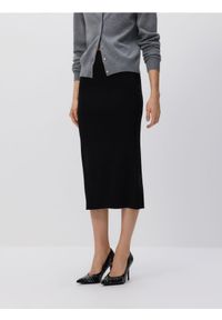 Reserved - Spódnica midi z wiskozą - czarny. Kolor: czarny. Materiał: wiskoza #1