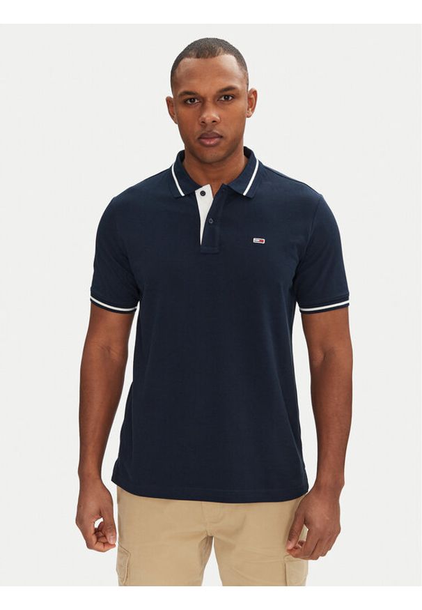 Tommy Jeans Polo DM0DM20745 Granatowy Regular Fit. Typ kołnierza: polo. Kolor: niebieski. Materiał: bawełna