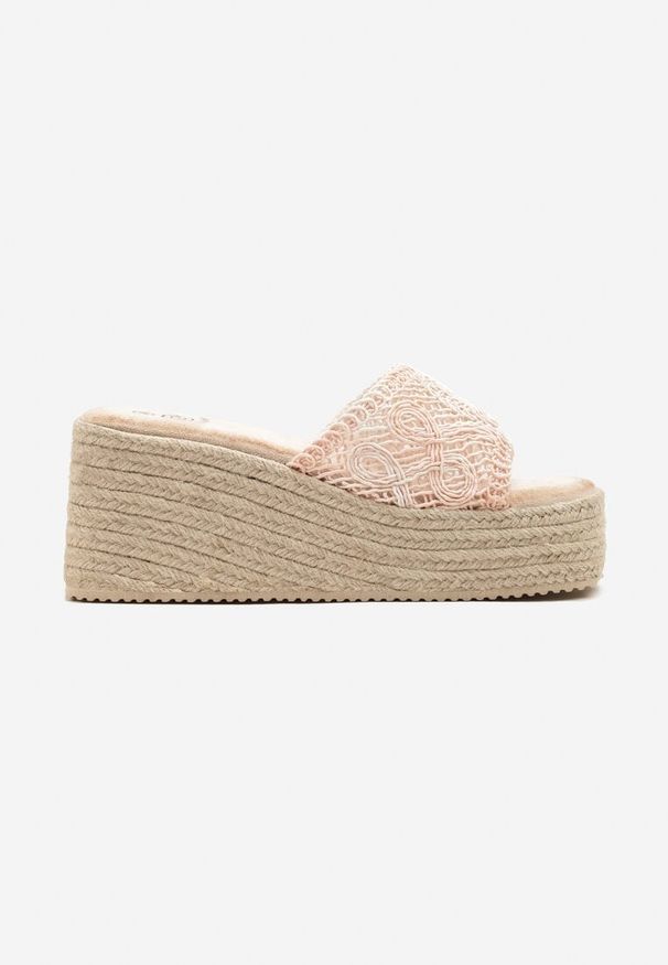 Born2be - Różowe Klapki na Plecionym Koturnie w Stylu Boho Sonadora. Okazja: na co dzień, na imprezę. Kolor: różowy. Sezon: lato. Obcas: na koturnie. Styl: boho