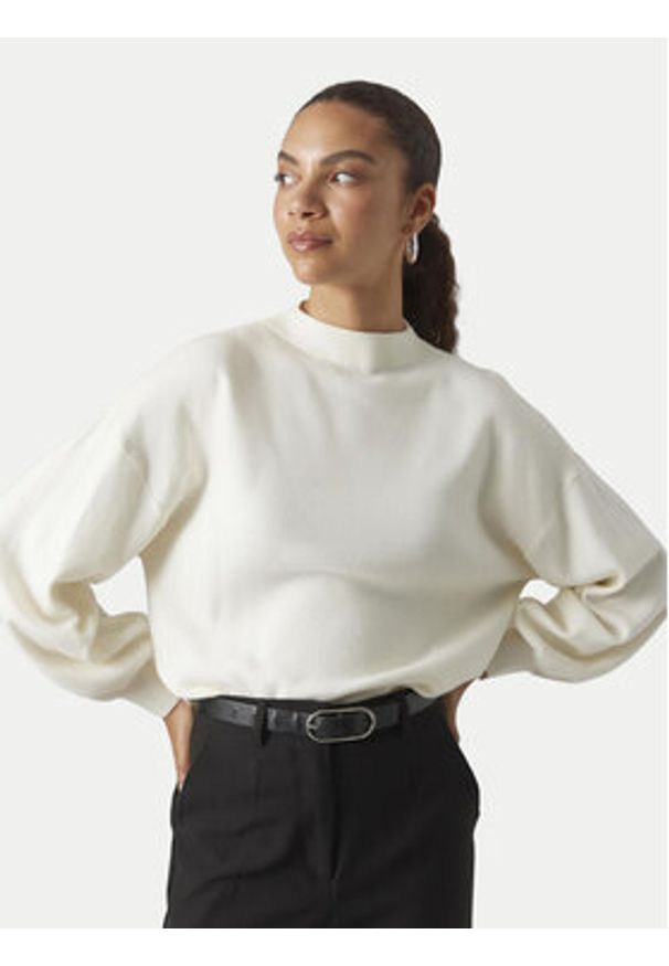 Vero Moda Sweter Nancy 10290748 Beżowy Regular Fit. Kolor: beżowy. Materiał: wiskoza, syntetyk
