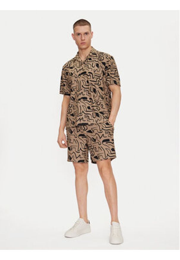 Only & Sons Szorty materiałowe Tel 22033513 Beżowy Regular Fit. Kolor: beżowy. Materiał: syntetyk