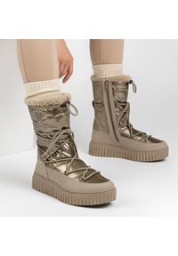 Beżowe Śniegowce Marco Tozzi Ocieplane Buty Damskie. Okazja: na spacer. Wysokość cholewki: przed kolano. Zapięcie: sznurówki. Kolor: beżowy. Materiał: futro. Szerokość cholewki: normalna. Sezon: zima. Styl: elegancki #1