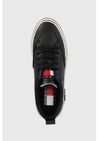 Tommy Jeans tenisówki skórzane męskie kolor czarny. Nosek buta: okrągły. Zapięcie: sznurówki. Kolor: czarny. Materiał: skóra