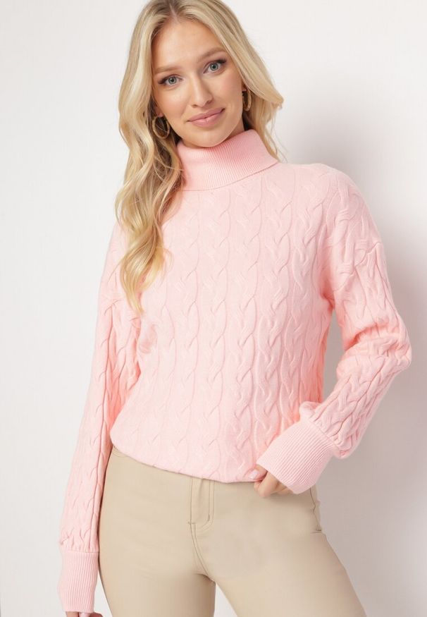 Born2be - Różowy Sweter z Golfem w Warkoczowy Splot ze Ściągaczami Maraiwai. Typ kołnierza: golf. Kolor: różowy. Wzór: ze splotem. Sezon: jesień