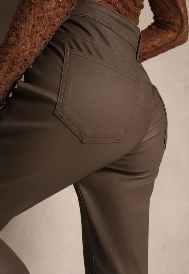 Renee - Brązowe Spodnie Skinny Zangi. Kolekcja: plus size. Kolor: brązowy. Styl: klasyczny