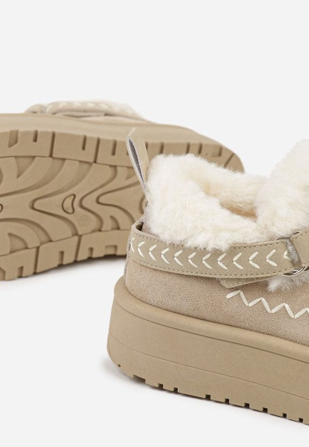 Born2be - Beżowe Śniegowce na Grubej Podeszwie z Frędzlami i Haftem Linodis. Okazja: na co dzień, na spacer. Kolor: beżowy. Materiał: jeans. Wzór: haft. Sezon: jesień. Styl: casual