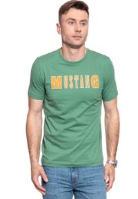 Mustang - MUSTANG Alex LOGO Tee 1009516 6398. Kolor: zielony #3