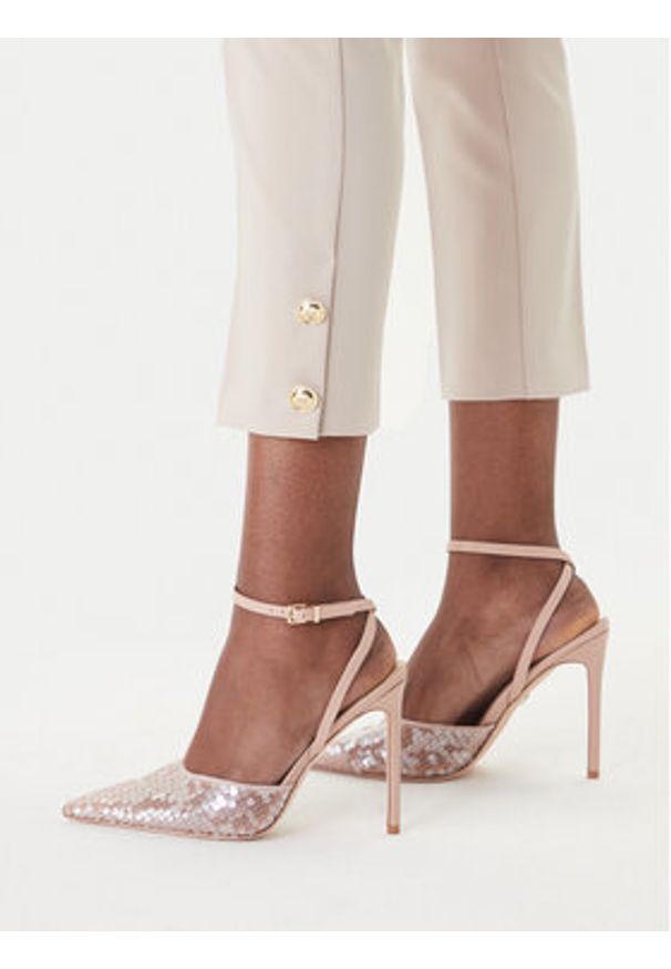 Rinascimento Spodnie materiałowe CFC0128641003 Beżowy Slim Fit. Kolor: beżowy. Materiał: materiał