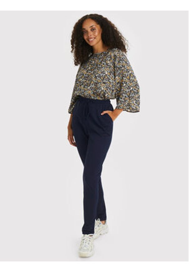 Kaffe Spodnie dresowe Linda 10550279 Granatowy Slim Fit. Kolor: niebieski. Materiał: dresówka, bawełna