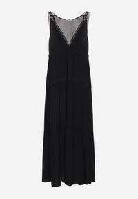 Born2be - Czarna Sukienka z Wiskozą i Szydełkowym Wzorem Meviellea. Okazja: na co dzień. Typ kołnierza: dekolt w kształcie V. Kolor: czarny. Materiał: wiskoza. Wzór: haft. Styl: casual, elegancki #4