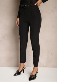 Renee - Czarne Dopasowane Spodnie Garniturowe High Waist z Paskiem w Talii Ozdobionym Klamrą Binah. Stan: podwyższony. Kolor: czarny. Długość: długie. Wzór: aplikacja #4