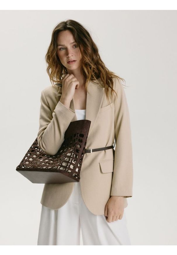 Reserved - Torebka shopper - ciemnobrązowy. Kolor: brązowy. Materiał: zamszowe