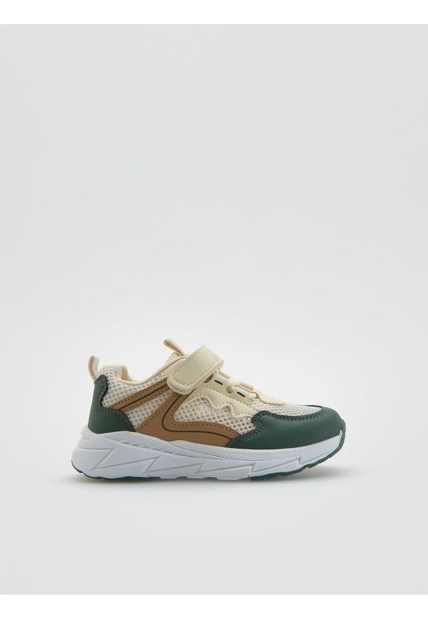 Reserved - Lekkie sneakersy - wielobarwny. Materiał: materiał