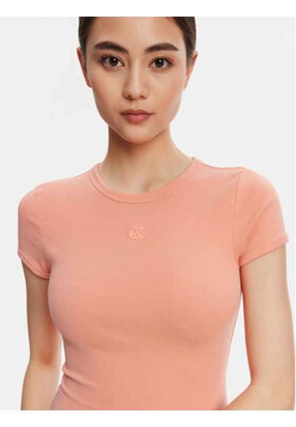 Calvin Klein Jeans Sukienka codzienna LV047B266G Koralowy Slim Fit. Okazja: na co dzień. Kolor: pomarańczowy. Materiał: bawełna. Typ sukienki: proste. Styl: casual