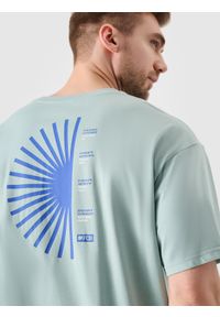 4f - 4F T-shirt oversize z nadrukiem męski - turkusowe M. Okazja: na co dzień. Kolor: turkusowy. Materiał: dzianina, bawełna, jersey. Długość rękawa: krótki rękaw. Długość: krótkie. Wzór: nadruk. Styl: klasyczny, sportowy, casual