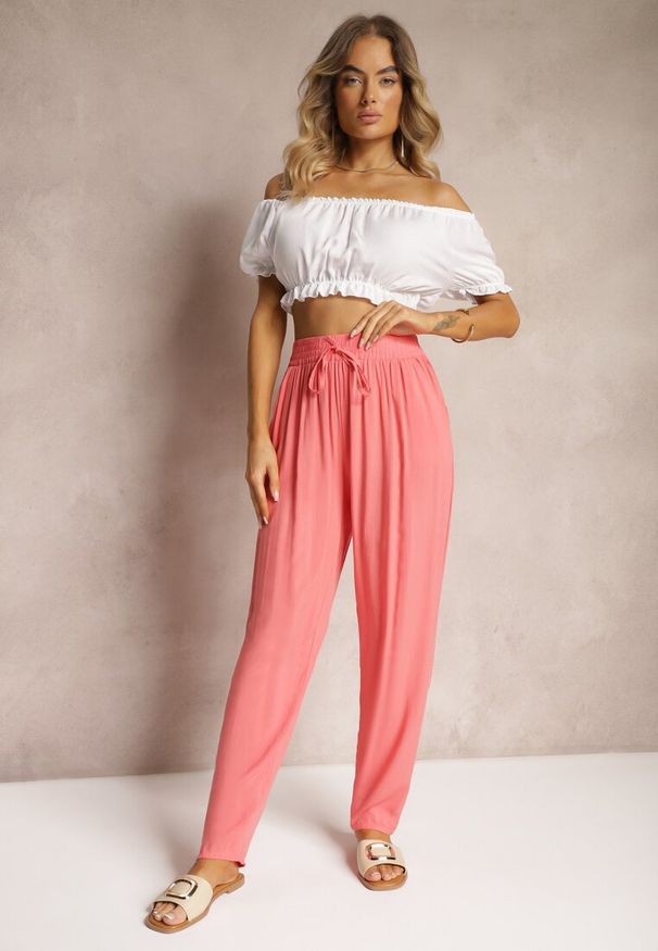 Renee - Różowe Wiskozowe Spodnie z Gumką w Talii i Zwężanymi Nogawkami Sumipaku. Kolor: różowy. Materiał: wiskoza