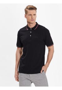 Lindbergh Polo 30-404010 Czarny Relaxed Fit. Typ kołnierza: polo. Kolor: czarny. Materiał: bawełna