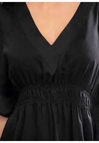 bonprix - Prześwitująca tunika plażowa z dekoltem w serek. Okazja: na plażę. Typ kołnierza: dekolt w serek. Kolor: czarny. Materiał: tkanina. Styl: elegancki #2