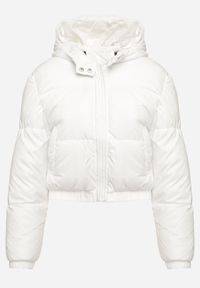 Born2be - Biała Kurtka Pikowana o Krótkim Fasonie z Kapturem Tinthella. Okazja: na co dzień, na spacer. Typ kołnierza: kaptur. Kolor: biały. Materiał: jeans. Długość: krótkie. Wzór: aplikacja. Styl: casual, elegancki