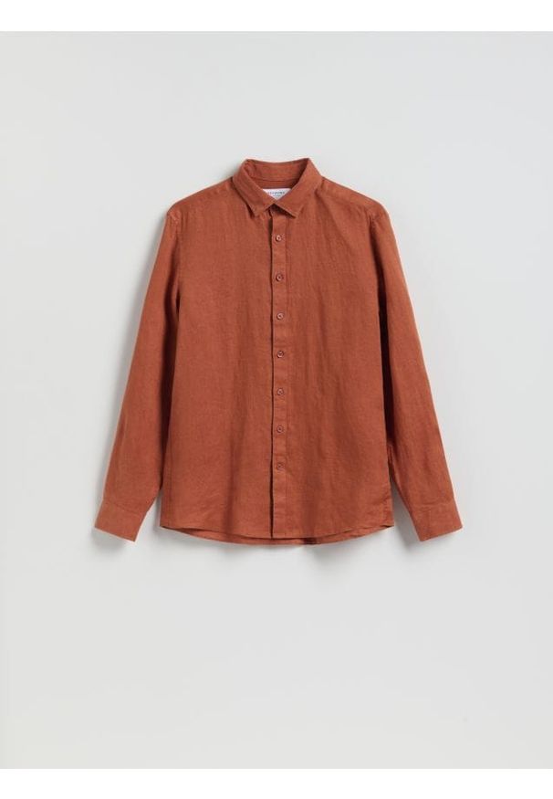 Reserved - Lniana koszula regular fit - miedziany. Kolor: brązowy. Materiał: len