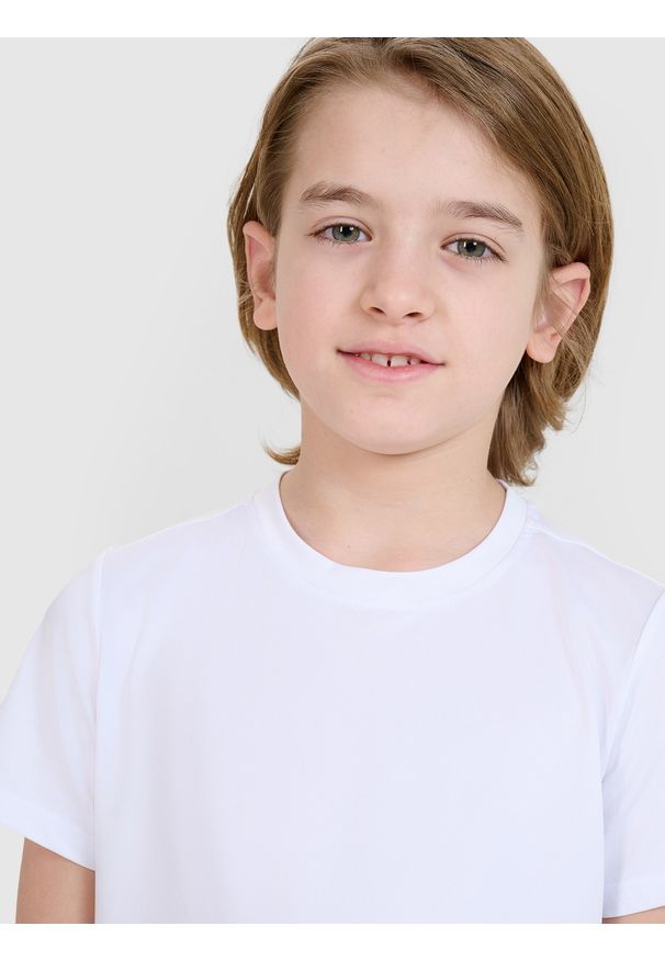 4f - 4F T-shirt sportowy szybkoschnący chłopięcy - biały 158/164 (12-14 lat). Kolor: biały. Materiał: dzianina, elastan, włókno, syntetyk, materiał. Długość rękawa: krótki rękaw. Długość: krótkie. Wzór: gładki, jednolity, ze splotem. Sezon: lato. Sport: fitness