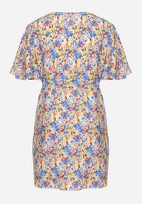 Born2be - Niebieska Sukienka z Wiskozy Ściągana w Talii w Kwiaty Liranette. Okazja: na co dzień. Typ kołnierza: dekolt w serek. Kolor: niebieski. Materiał: wiskoza. Wzór: kwiaty. Styl: klasyczny, casual, elegancki #2