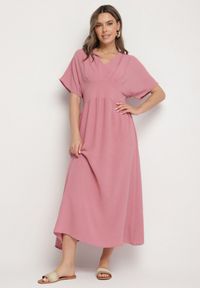 Born2be - Ciemnoróżowa Sukienka z Bawełną i Górą w Stylu Nietoperza Filenia. Okazja: na co dzień. Kolor: różowy. Materiał: bawełna. Styl: casual