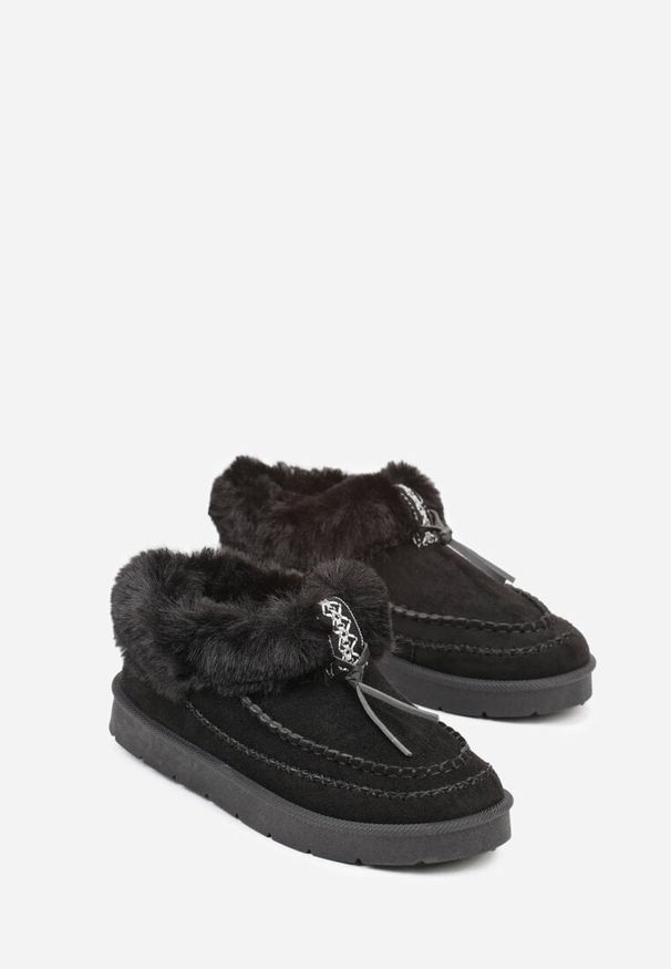 Born2be - Czarne Śniegowce na Grubej Podeszwie z Futerkiem i Przeszciami Linafra. Okazja: na co dzień. Kolor: czarny. Materiał: futro. Styl: casual, elegancki