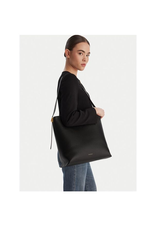 Torebka Coccinelle. Kolor: czarny