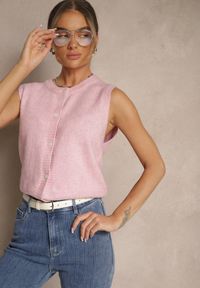 Renee - Różowa Sweterkowa Kamizelka z Wełną na Guziki Eralina. Okazja: na co dzień. Kolor: różowy. Materiał: wełna. Styl: klasyczny, casual