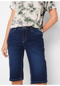 bonprix - "Bermudy dżinsowe ""komfort-stretch""". Kolor: niebieski. Styl: klasyczny #2