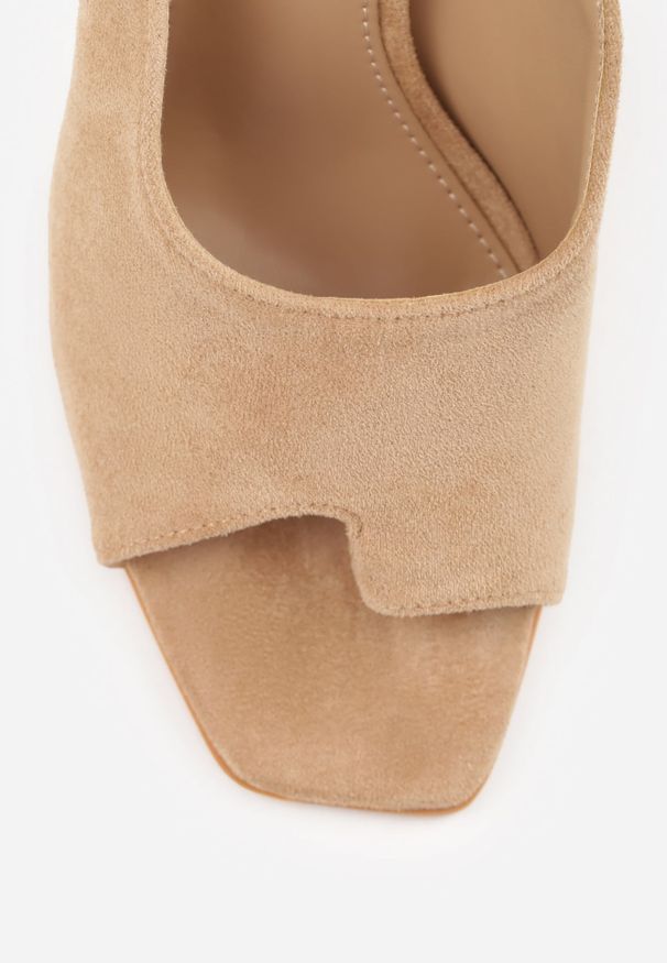 Renee - Beżowe Klapki na Szpilce z Paskiem na Duży Palec Azata. Okazja: na co dzień. Kolor: beżowy. Materiał: jeans. Obcas: na szpilce. Styl: casual