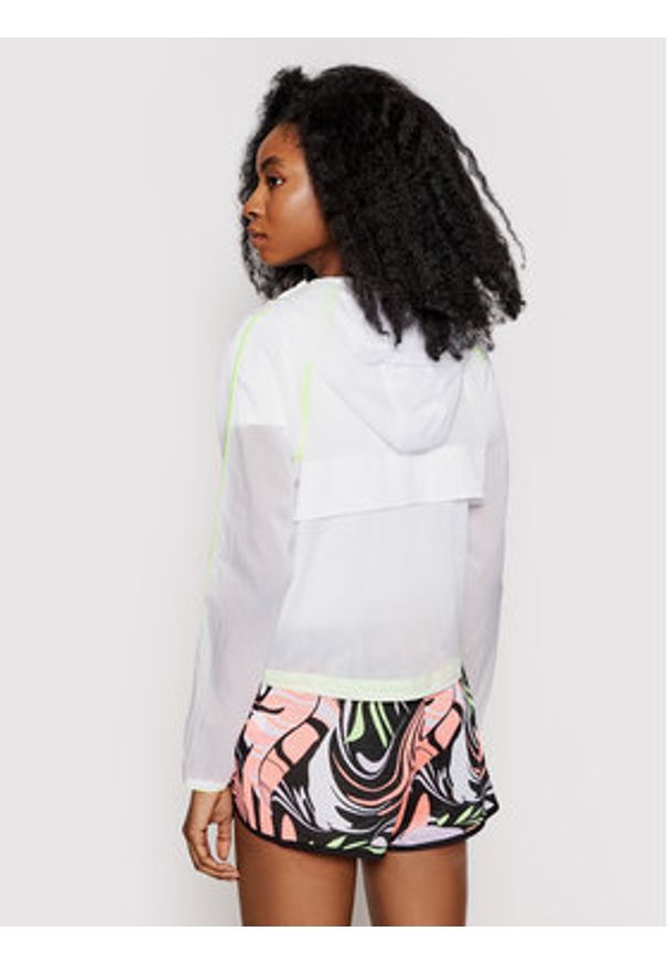 New Balance Bluza techniczna WJ01268 Biały Relaxed Fit. Kolor: biały. Materiał: syntetyk