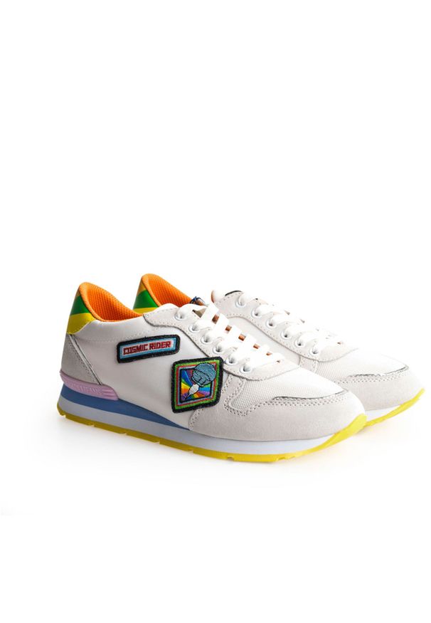 Trussardi Jeans Sneakersy | 79A00325 | Kobieta | Biały. Nosek buta: okrągły. Kolor: biały. Materiał: tkanina, skóra ekologiczna. Wzór: aplikacja