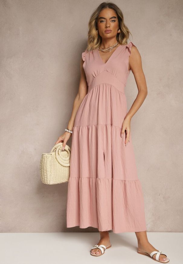 Renee - Różowa Sukienka z Wiskozy Ozdobiona Falbankami Sadovene. Okazja: na co dzień. Typ kołnierza: kołnierz z falbankami. Kolor: różowy. Materiał: wiskoza. Wzór: aplikacja. Sezon: wiosna. Styl: elegancki, casual