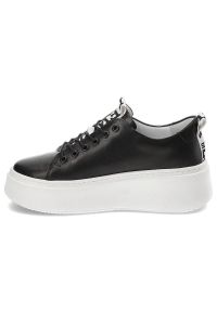 DAMISS - Czarne Sneakersy Damiss Wygodne Buty Damskie. Kolor: czarny. Materiał: skóra. Szerokość cholewki: normalna. Wzór: aplikacja. Obcas: na platformie #2