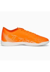 Buty piłkarskie Puma Ultra Play It M 107227 01 pomarańczowe pomarańcze i czerwienie. Zapięcie: sznurówki. Kolor: pomarańczowy. Materiał: syntetyk, guma. Sport: piłka nożna