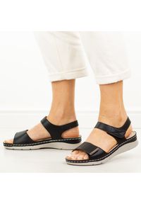 POTOCKI - Czarne sandały damskie Potocki 90372. Okazja: na co dzień, na spacer. Zapięcie: rzepy. Kolor: czarny. Materiał: skóra. Sezon: wiosna, lato. Styl: elegancki, wakacyjny, casual #1