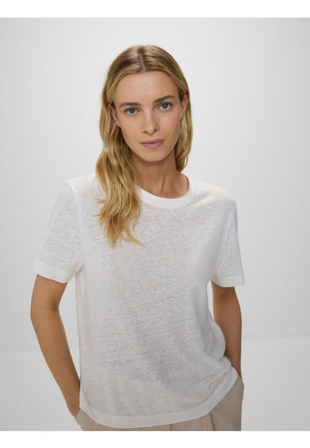 Reserved - T-shirt z wiskozą i lnem - złamana biel. Materiał: len, wiskoza