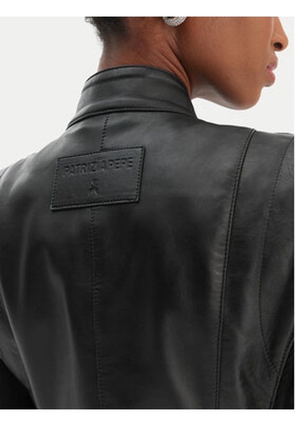 Patrizia Pepe Kurtka skórzana CO0001/L1HZ-K103 Czarny Regular Fit. Kolor: czarny. Materiał: skóra