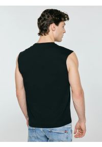 Big-Star - Koszulka męska bez rękawów czarna Irrer 907. Okazja: na co dzień. Kolor: czarny. Materiał: materiał, jeans, tkanina, dresówka. Długość rękawa: bez rękawów. Wzór: nadruk. Styl: sportowy, klasyczny, casual #5