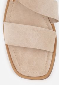 Renee - Beżowe Sandały na Płaskiej Podeszwie ze Skośnym Paskiem i Klamerką Iphislia. Okazja: na co dzień. Zapięcie: pasek. Kolor: beżowy. Obcas: na płaskiej podeszwie. Styl: casual, elegancki #6