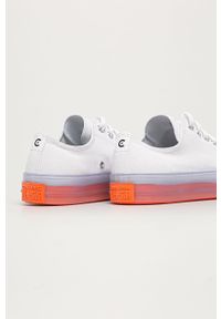 Converse - Tenisówki. Nosek buta: okrągły. Zapięcie: sznurówki. Kolor: biały. Materiał: syntetyk, materiał, guma. Szerokość cholewki: normalna #4