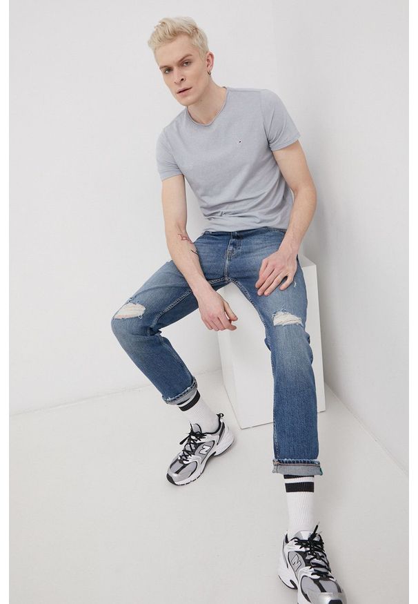 Tommy Jeans Jeansy CE737 męskie. Kolor: niebieski