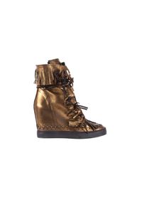 Botki Bayla-136 G655 Skóra Złota, Skóra naturalna - 41. Zapięcie: bez zapięcia. Kolor: złoty. Materiał: skóra. Wzór: aplikacja. Obcas: na koturnie #1